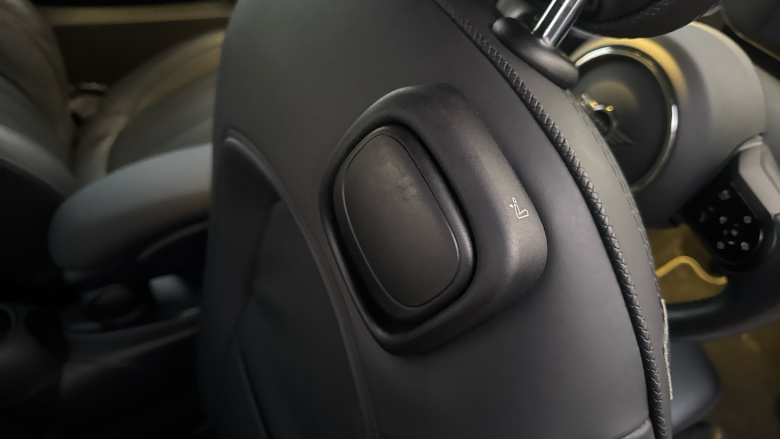 MINI Hatchback 1.5 Cooper Exclusive 3dr Auto Petrol Hatchback